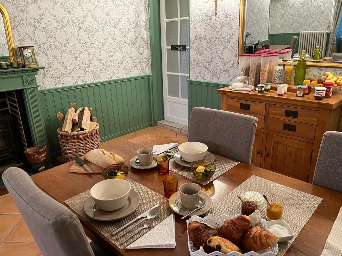 La Crepelliere Bed and Breakfast Villedieu-les-Poëles Eksteriør billede